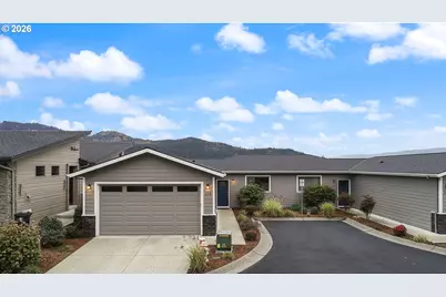 118 Ingram Pl, White Salmon, WA 98672 - Photo 1