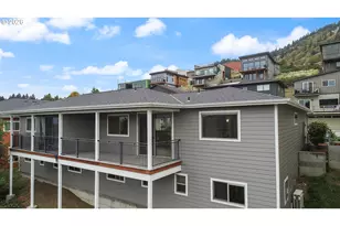 118 Ingram Place, White Salmon, WA 98672 - Photo 3