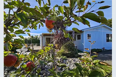 97882 Marks Ln, Brookings, OR 97415 - Photo 9