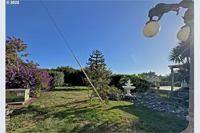 97882 Marks Ln, Brookings, OR 97415 - Photo 13