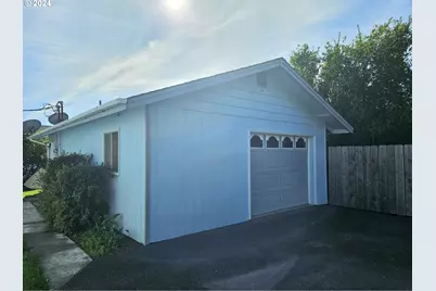 97882 Marks Ln, Brookings, OR 97415 - Photo 37