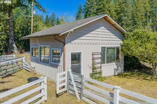 56972 Gladewood Rd, Coquille, OR 97423 - Photo 31