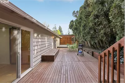 2723 SW Texas St, Portland, OR 97219 - Photo 27