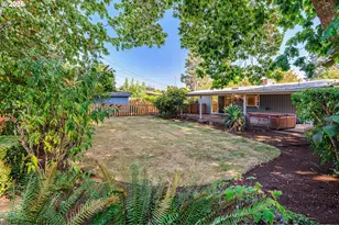 512 Cardinal Way, Springfield, OR 97477 - Photo 21
