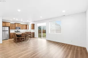 2095 S Heather St, Cornelius, OR 97113 - Photo 7