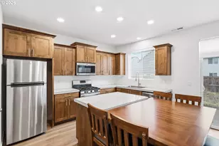 2095 S Heather St, Cornelius, OR 97113 - Photo 3