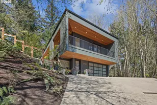 9735 NW Lilac Ct, Portland, OR 97231 - Photo 5