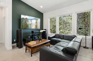 9735 NW Lilac Ct, Portland, OR 97231 - Photo 17