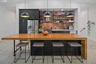 9735 NW Lilac Ct, Portland, OR 97231 - Photo 15