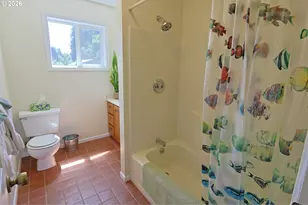 94964 Echo Springs Ln, North Bend, OR 97459 - Photo 33