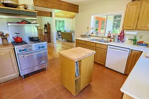 94964 Echo Springs Ln, North Bend, OR 97459 - Photo 27