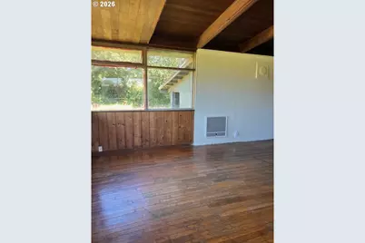 804 Evergreen Dr, Tillamook, OR 97141 - Photo 9