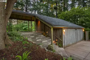 4645 SW Fairview Blvd, Portland, OR 97221 - Photo 3