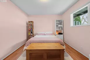 1025 SW Bertha Blvd, Portland, OR 97219 - Photo 29