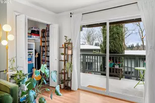 1025 SW Bertha Blvd, Portland, OR 97219 - Photo 11