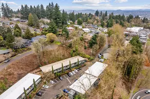 1025 SW Bertha Blvd, Portland, OR 97219 - Photo 41