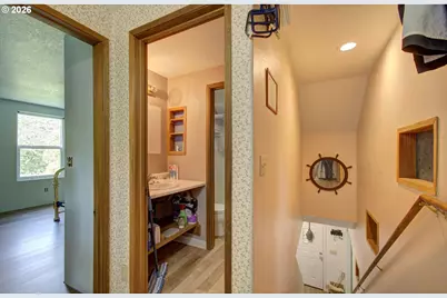 532 NE Curtis Dr, Corbett, OR 97019 - Photo 37