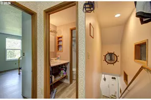 532 NE Curtis Dr, Corbett, OR 97019 - Photo 37
