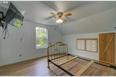 532 NE Curtis Dr, Corbett, OR 97019 - Photo 39