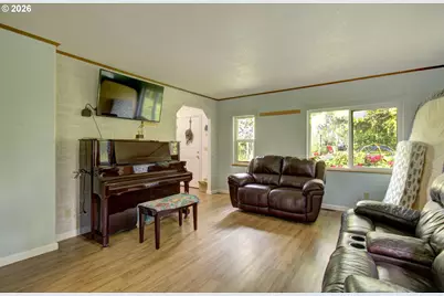 532 NE Curtis Dr, Corbett, OR 97019 - Photo 31
