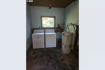 1921 N Mist Dr, Vernonia, OR 97064 - Photo 11