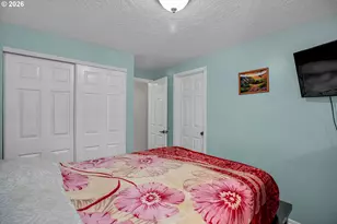 17022 SE Salmon St, Portland, OR 97035 - Photo 23