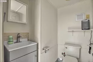 17022 SE Salmon St, Portland, OR 97035 - Photo 41