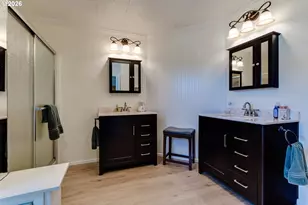 34681 Devonshire Dr, Eugene, OR 97405 - Photo 17