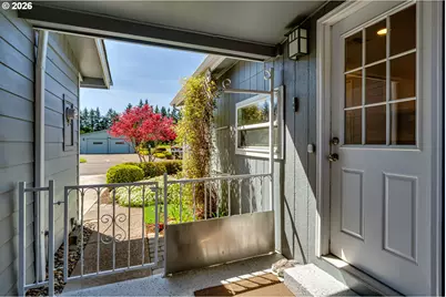 34681 Devonshire Dr, Eugene, OR 97405 - Photo 27