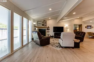 34681 Devonshire Dr, Eugene, OR 97405 - Photo 7