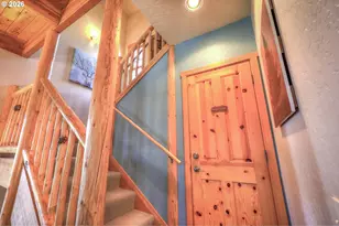 13619 SW Meadow View Dr, Camp Sherman, OR 97730 - Photo 19