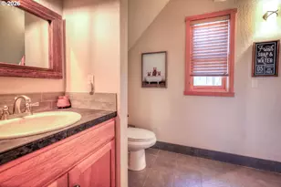13619 SW Meadow View Dr, Camp Sherman, OR 97730 - Photo 23