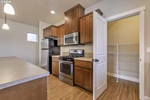 131 NW Connell Ave, Hillsboro, OR 97124 - Photo 19