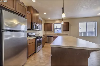 131 NW Connell Ave, Hillsboro, OR 97124 - Photo 15