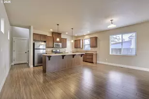 131 NW Connell Ave, Hillsboro, OR 97124 - Photo 13