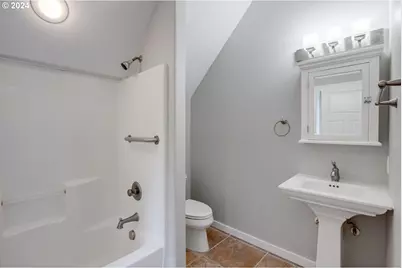 5300 Netarts Hwy, Tillamook, OR 97141 - Photo 25