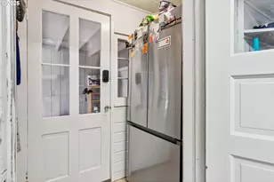 1108 9th St, Hood River, OR 97031 - Photo 25