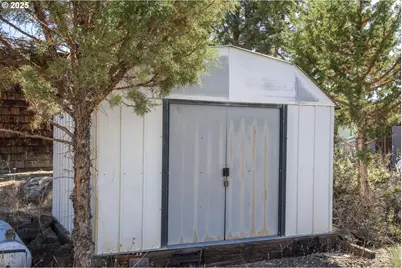 5191 SW Wildcat Ln, Culver, OR 97734 - Photo 7
