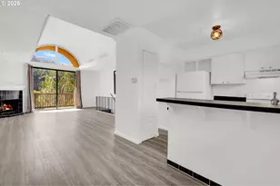 851 SW Broadway Dr, Portland, OR 97201 - Photo 7