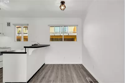 851 SW Broadway Dr #52, Portland, OR 97201 - Photo 13