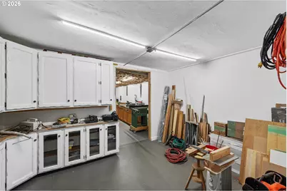 2730 33rd St, Coos Bay, OR 97420 - Photo 29