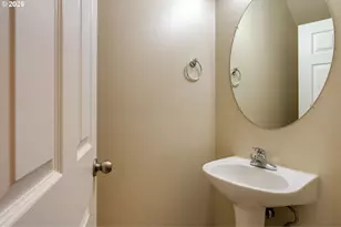736 N Little Oak St, Newberg, OR 97132 - Photo 23