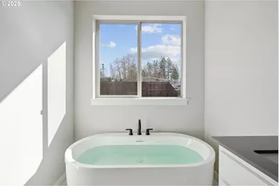 135 E Airedale Ave, La Center, WA 98629 - Photo 7