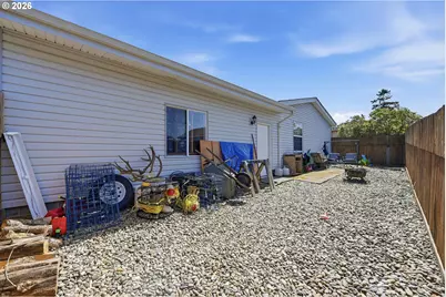 1830 Arthur St, North Bend, OR 97459 - Photo 15