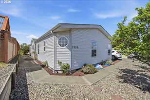 1830 Arthur St, North Bend, OR 97459 - Photo 3