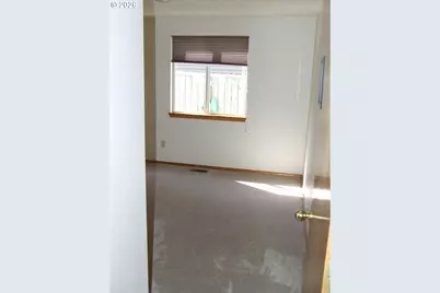 11601 SW 129th Pl, Portland, OR 97223 - Photo 17