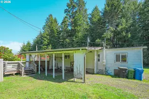 1752 SE Hall Ct, Waldport, OR 97394 - Photo 11