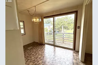 1752 SE Hall Ct, Waldport, OR 97394 - Photo 17
