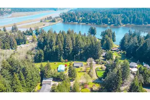 1752 SE Hall Ct, Waldport, OR 97394 - Photo 45