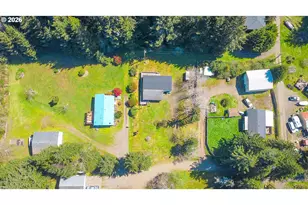 1752 SE Hall Ct, Waldport, OR 97394 - Photo 41